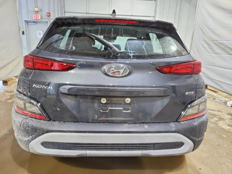 2023 HYUNDAI KONA SE  