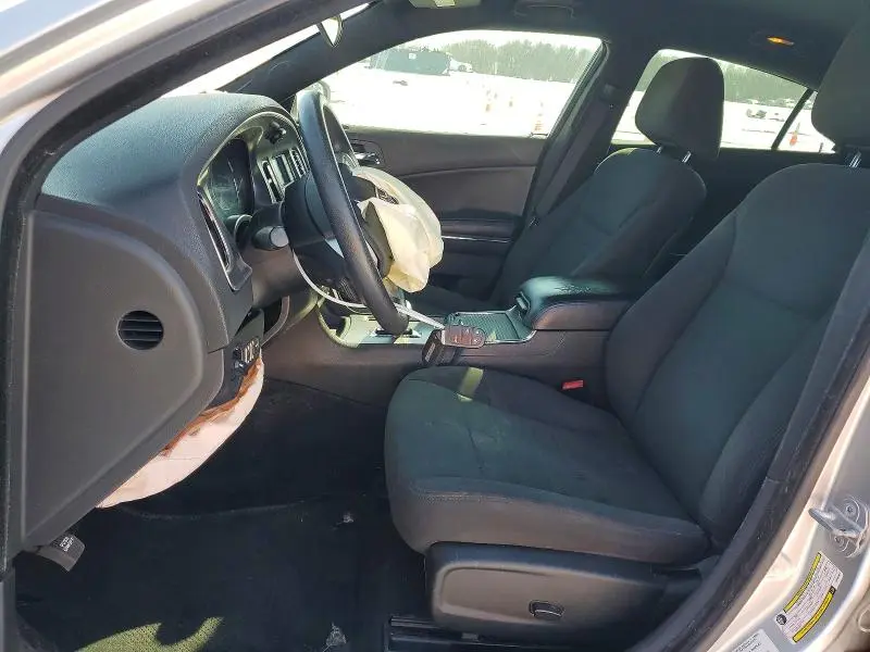 2012 DODGE CHARGER SE  