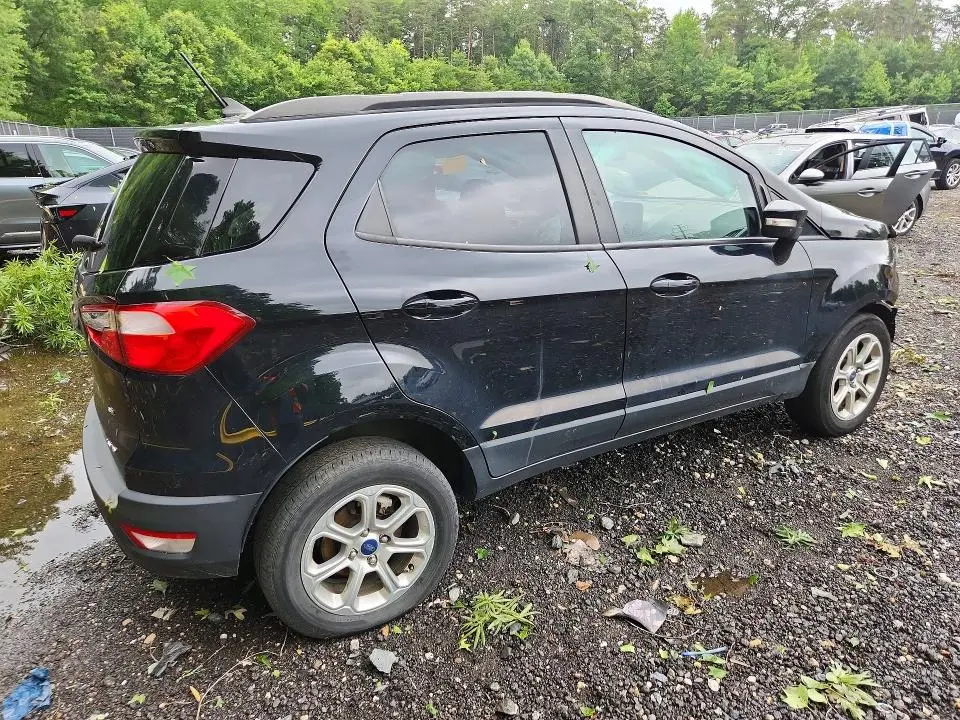 2022 FORD ECOSPORT SE  
