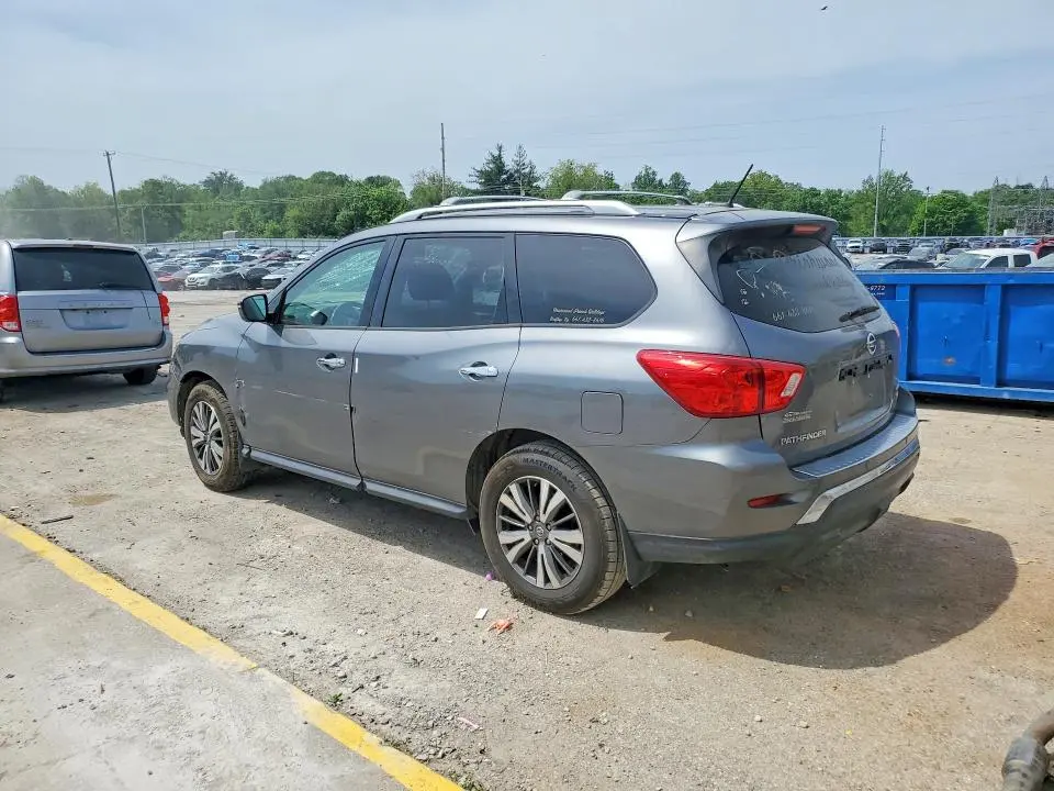 2018 NISSAN PATHFINDER SV  
