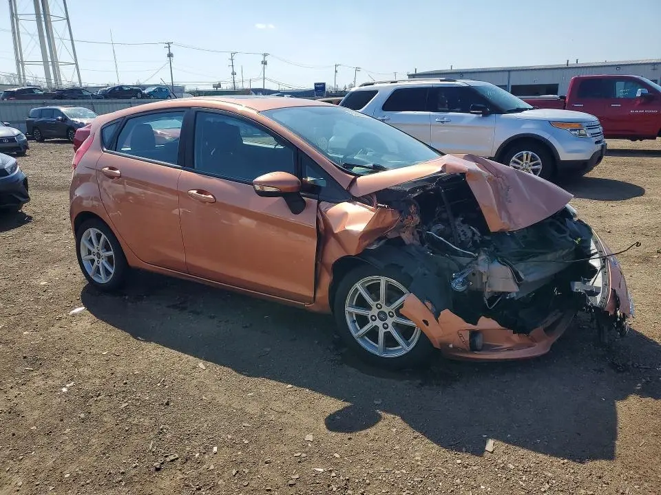 2017 FORD FIESTA SE  
