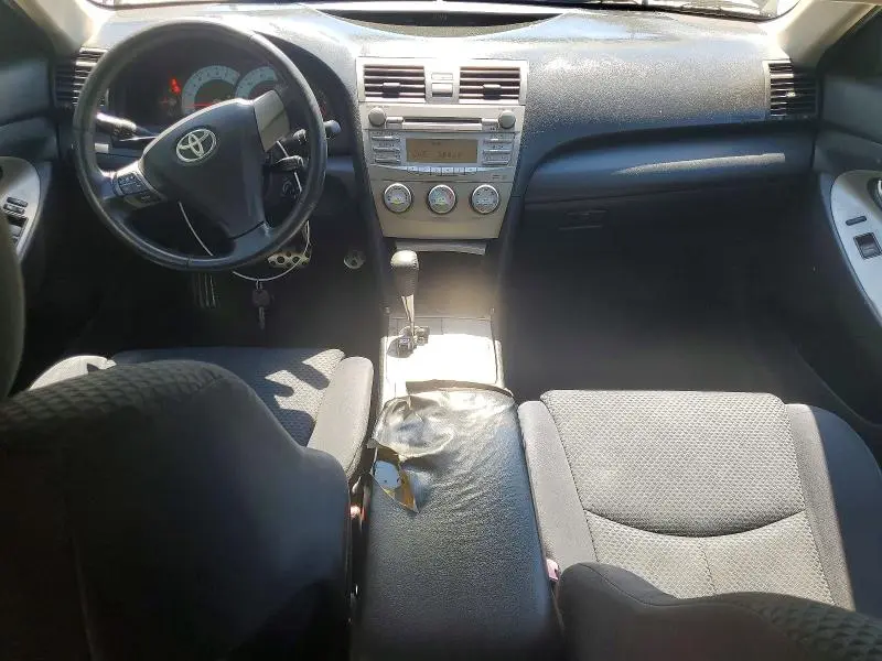2011 TOYOTA CAMRY SE  