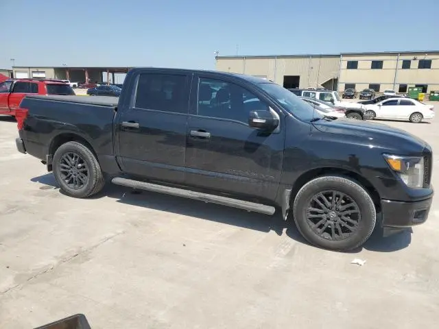 2018 NISSAN TITAN SV  