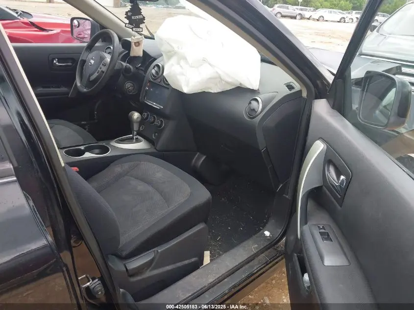 2011 NISSAN ROGUE S
