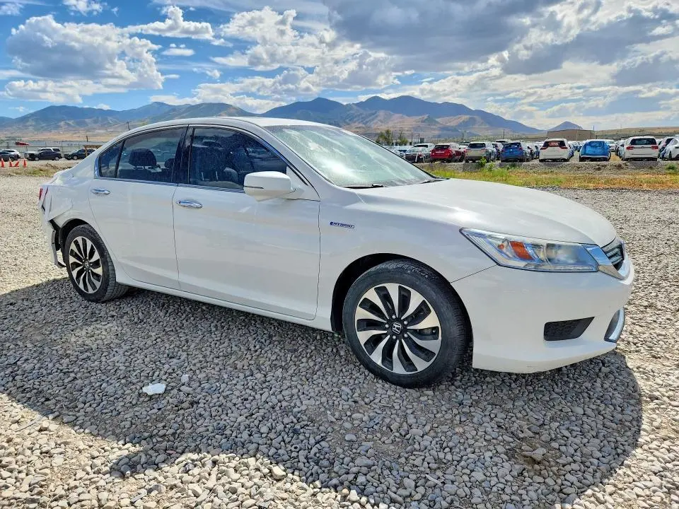 2014 HONDA ACCORD TOURING HYBRID  