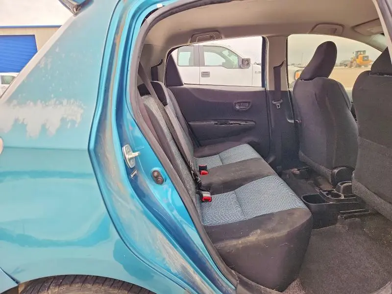 2013 TOYOTA YARIS 5-DOOR L  