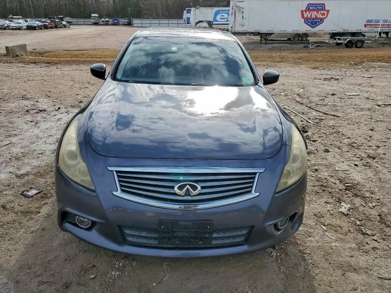2011 INFINITI G37   