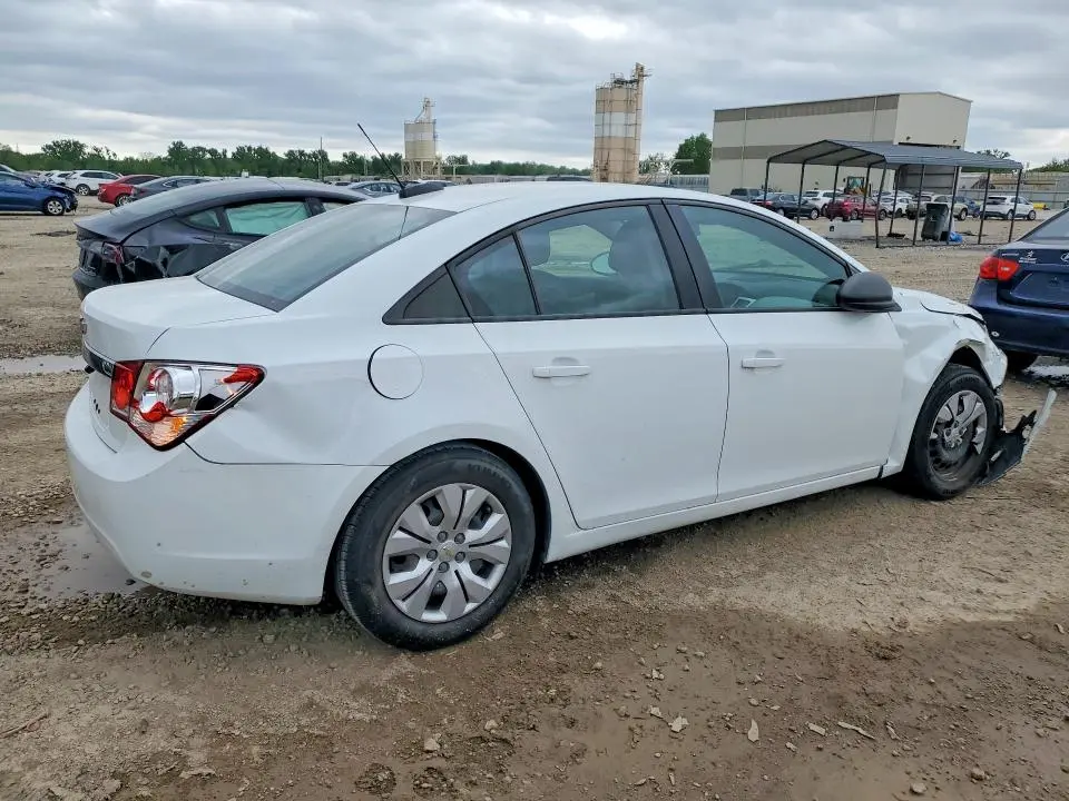 2015 CHEVROLET CRUZE LS  