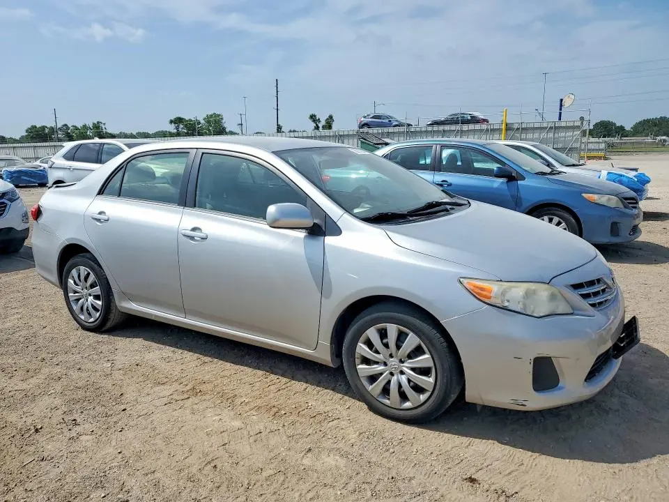 2013 TOYOTA COROLLA LE  