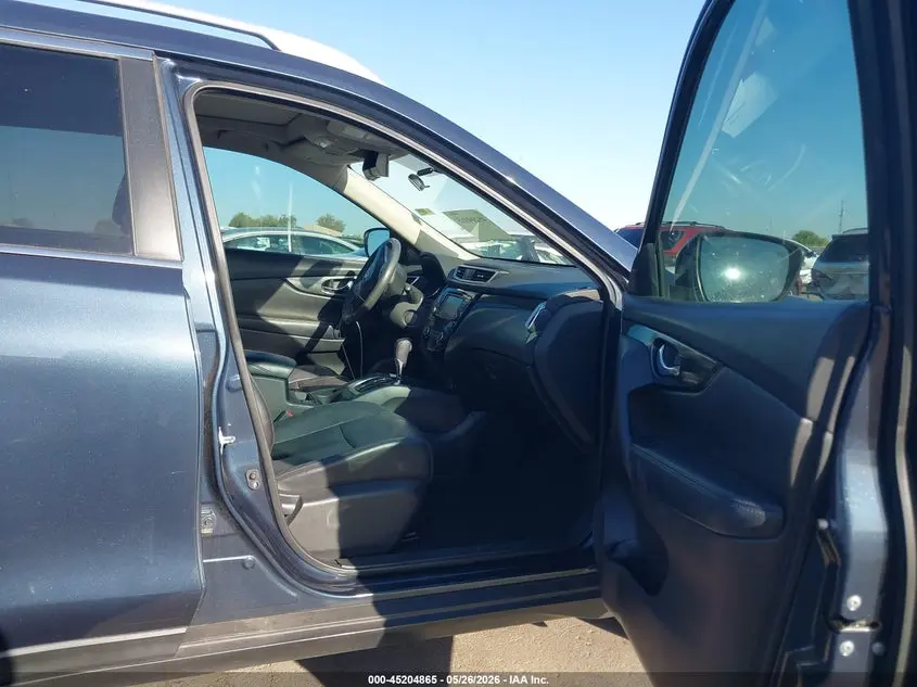 2015 NISSAN ROGUE SL