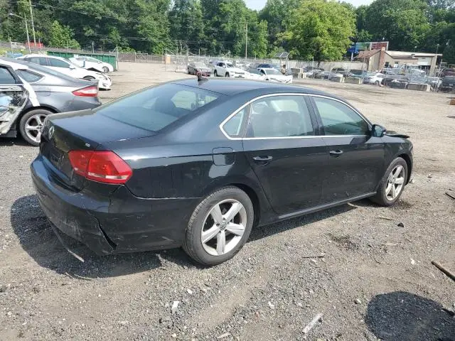 2013 VOLKSWAGEN PASSAT SE  