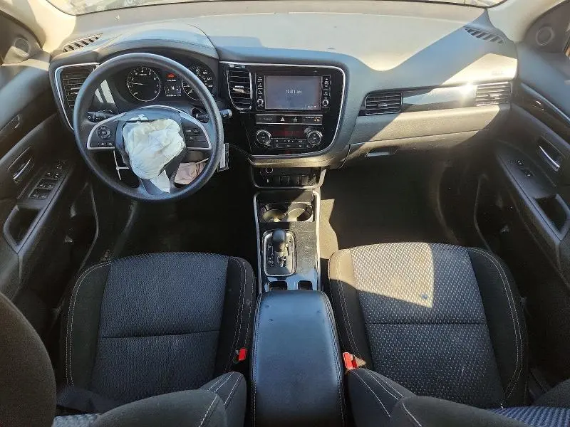2019 MITSUBISHI OUTLANDER ES  