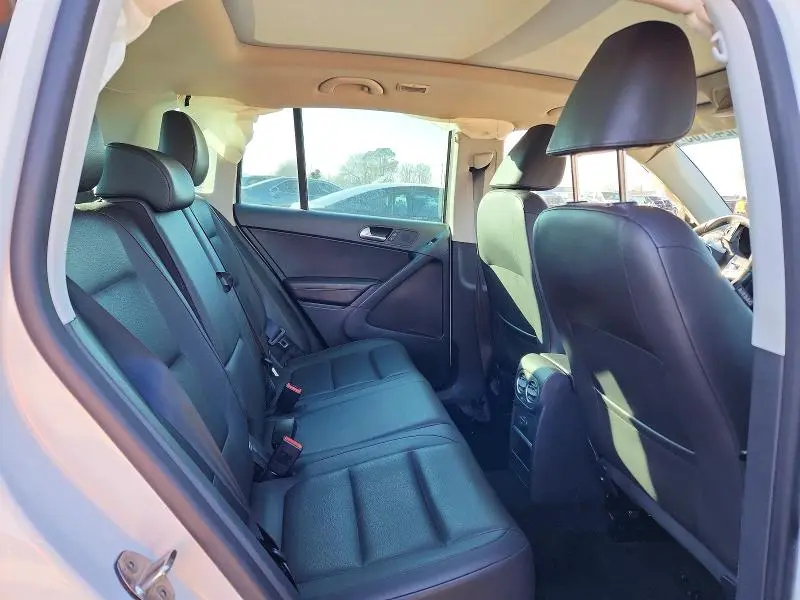 2017 VOLKSWAGEN TIGUAN   