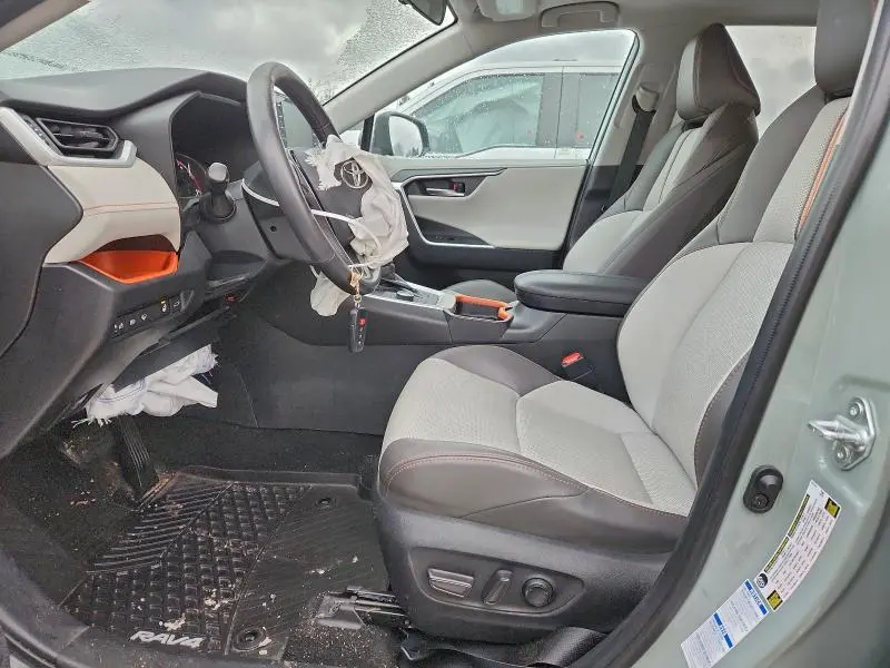 2020 TOYOTA RAV4 ADVENTURE  