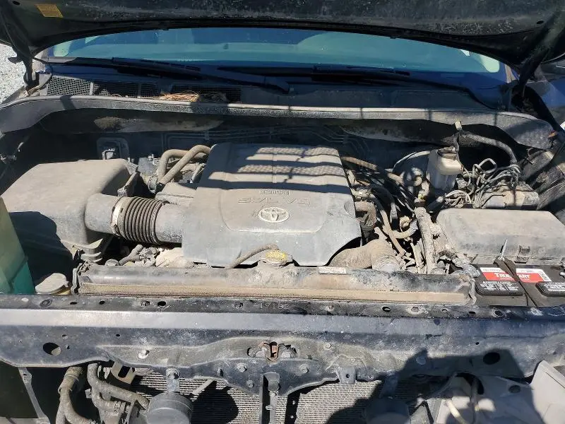 2011 TOYOTA TUNDRA CREWMAX SR5  