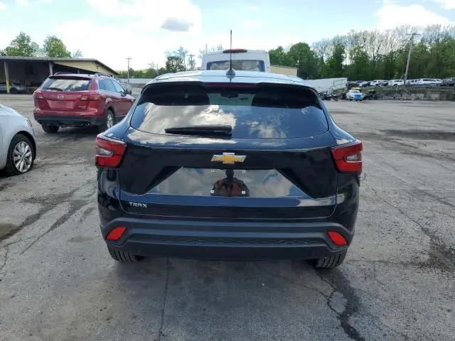 2024 CHEVROLET TRAX LS  