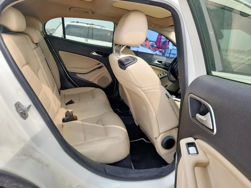 2016 MERCEDES-BENZ GLA 250  