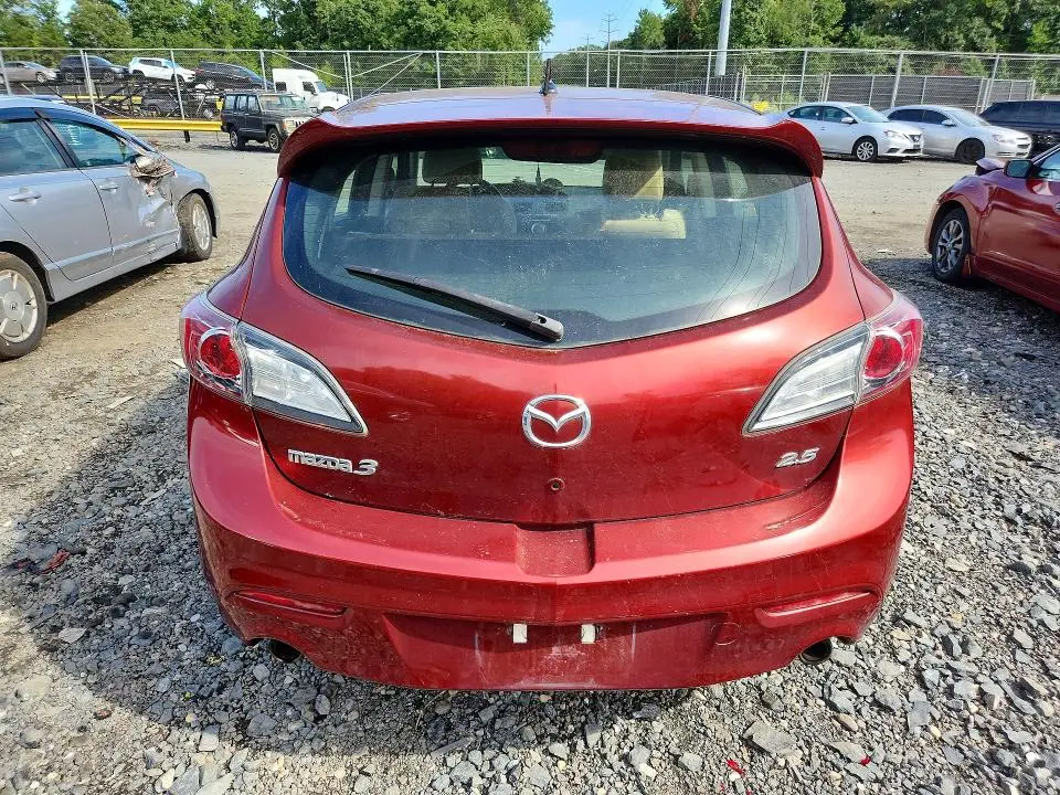 2011 MAZDA 3 S  