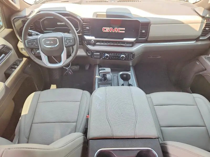 2025 GMC SIERRA K1500 SLT  
