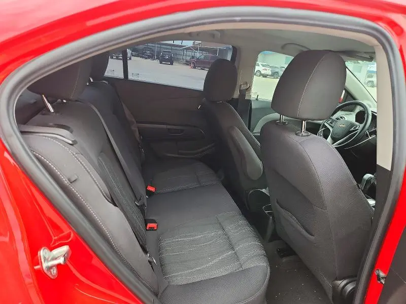 2019 CHEVROLET SONIC LT  