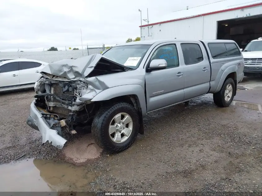 2015 TOYOTA TACOMA BASE V6