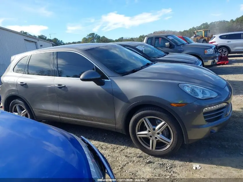 2012 PORSCHE CAYENNE  