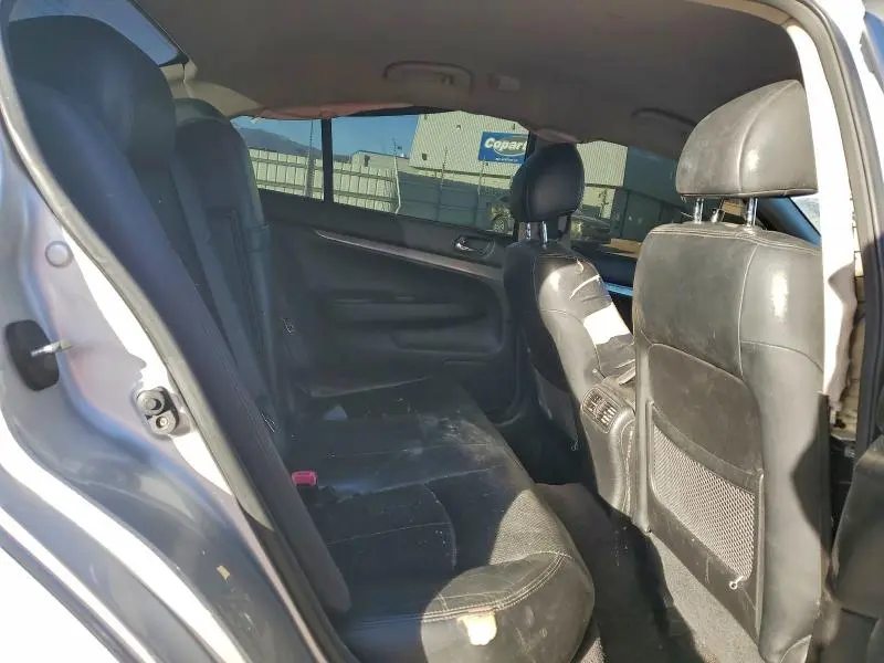 2011 INFINITI G37 BASE  