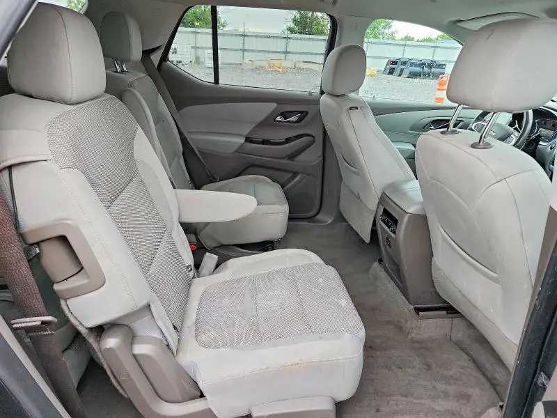 2019 CHEVROLET TRAVERSE LT  