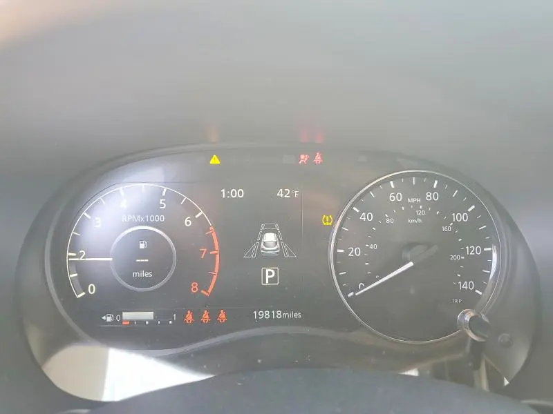 2023 NISSAN KICKS SV  