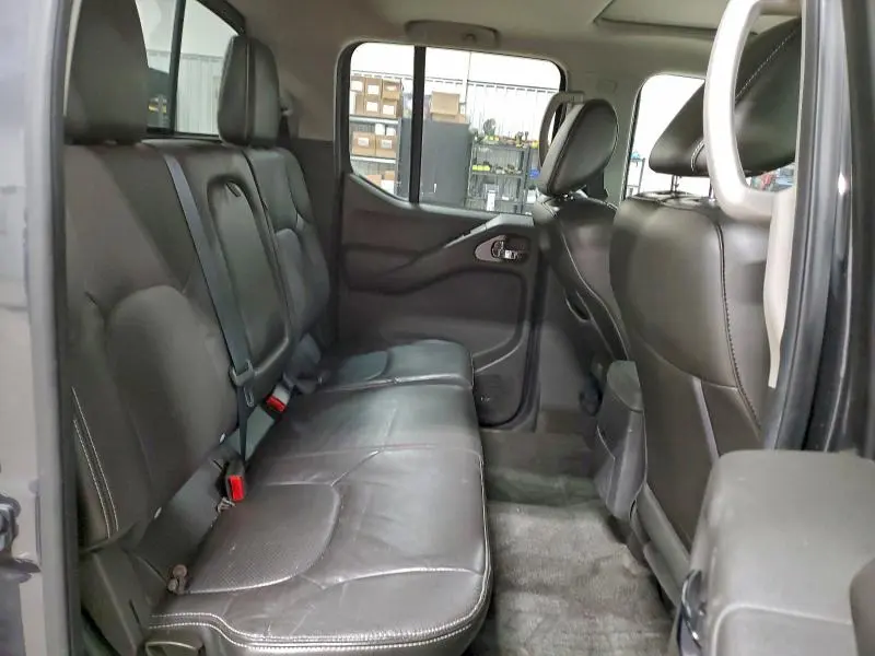 2015 NISSAN FRONTIER S  