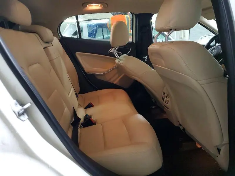 2018 MERCEDES-BENZ GLA 250 4MATIC  