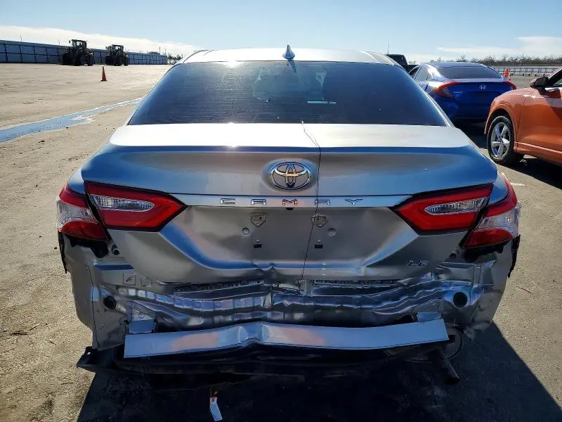 2020 TOYOTA CAMRY LE  