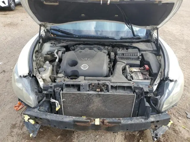 2011 NISSAN MAXIMA S  