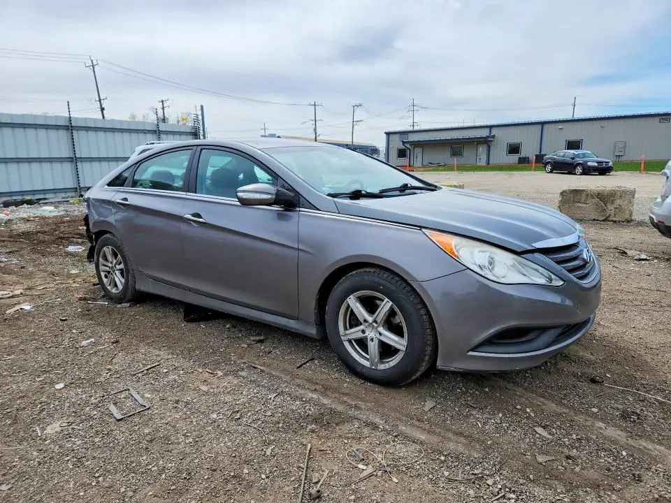2014 HYUNDAI SONATA GLS  