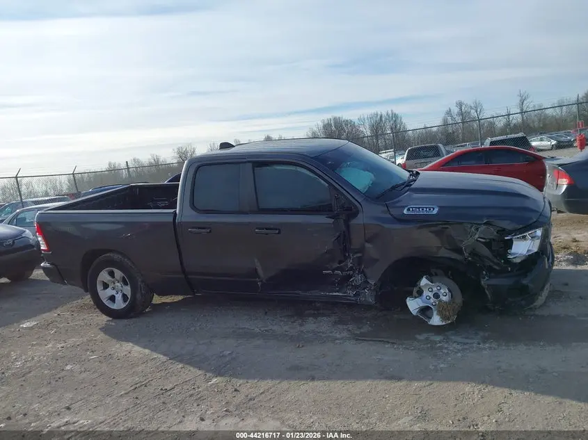 2020 RAM 1500 BIG HORN  4X4 6'4 BOX