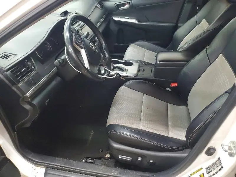 2013 TOYOTA CAMRY SE  