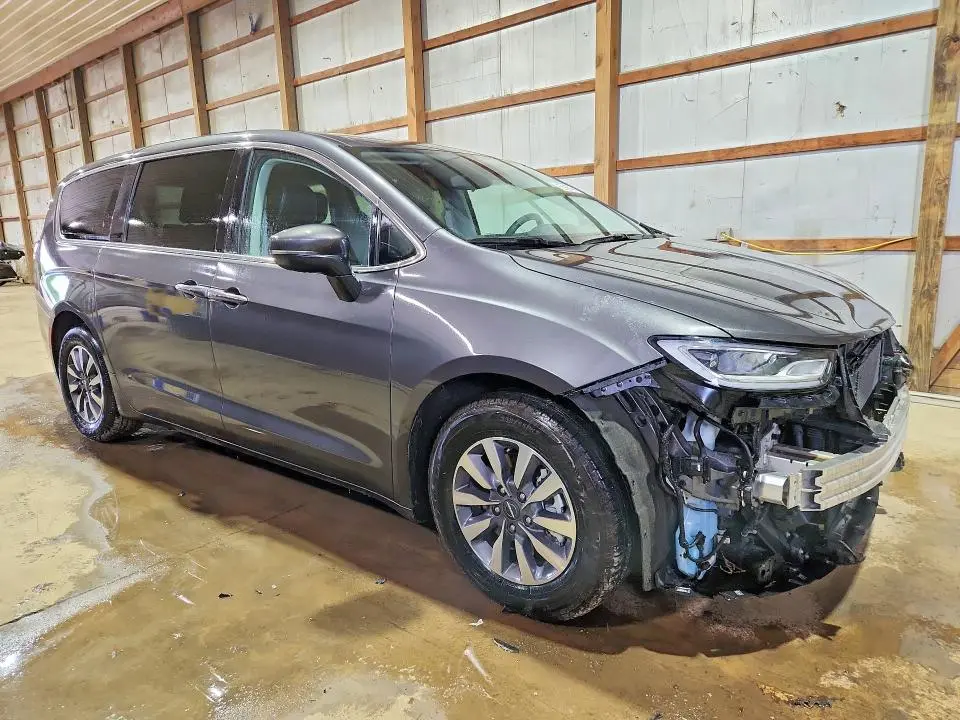 2023 CHRYSLER PACIFICA HYBRID TOURING L  