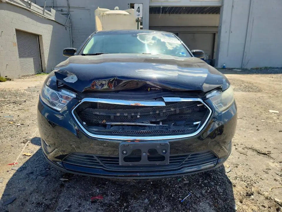 2015 FORD TAURUS SEL  