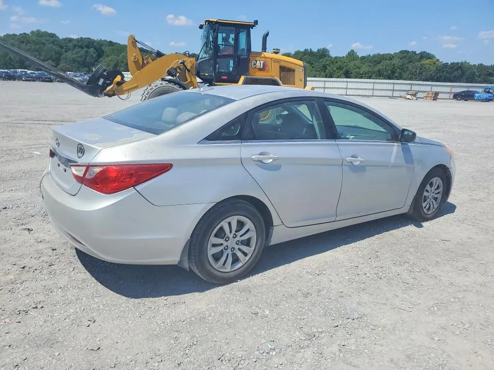2011 HYUNDAI SONATA GLS  