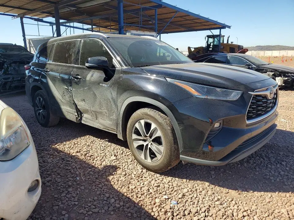2021 TOYOTA HIGHLANDER   