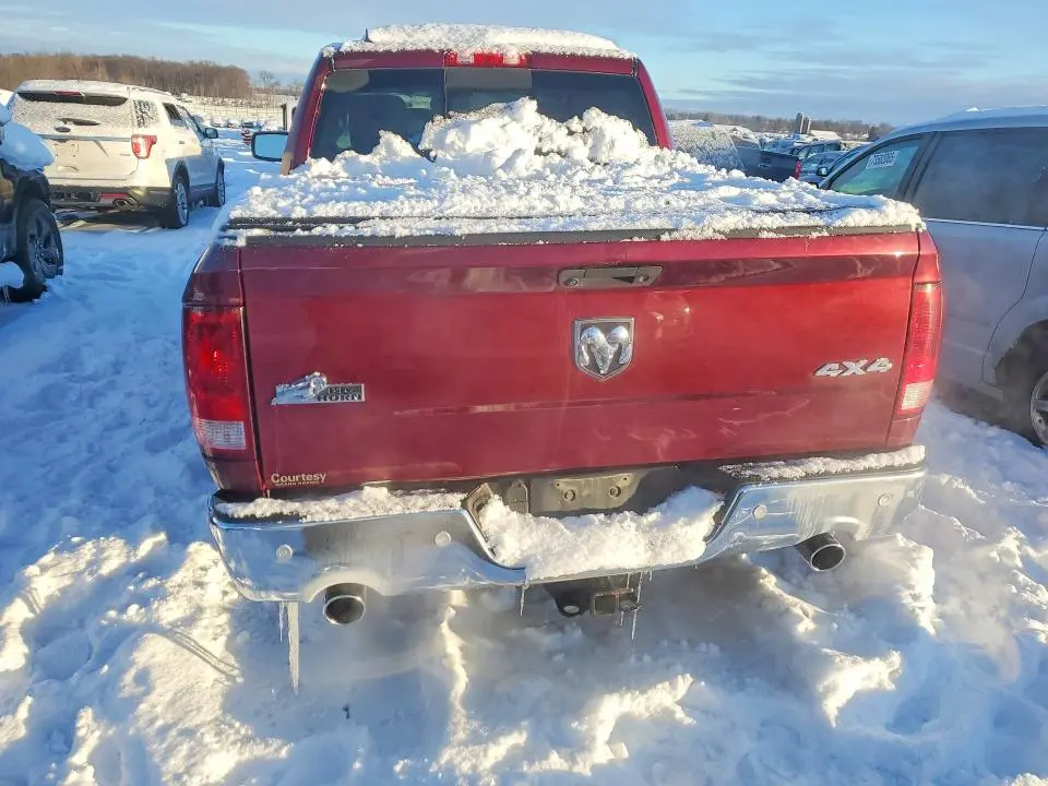 2017 RAM 1500 SLT  
