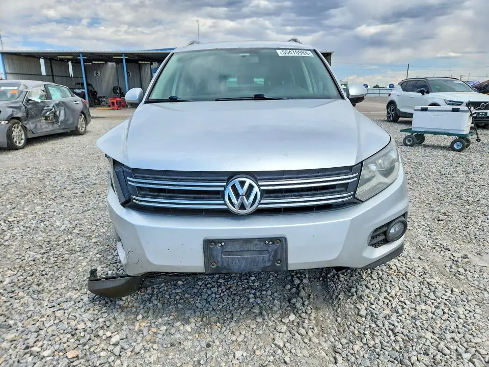 2013 VOLKSWAGEN TIGUAN S  