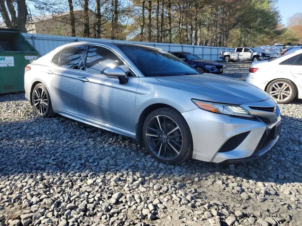 2018 TOYOTA CAMRY XSE  