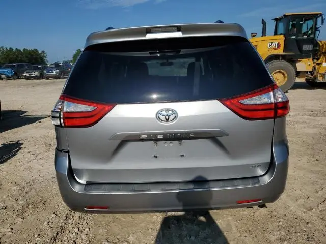 2015 TOYOTA SIENNA XLE  