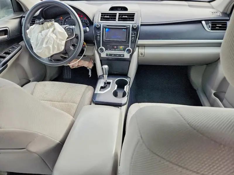 2012 TOYOTA CAMRY LE  
