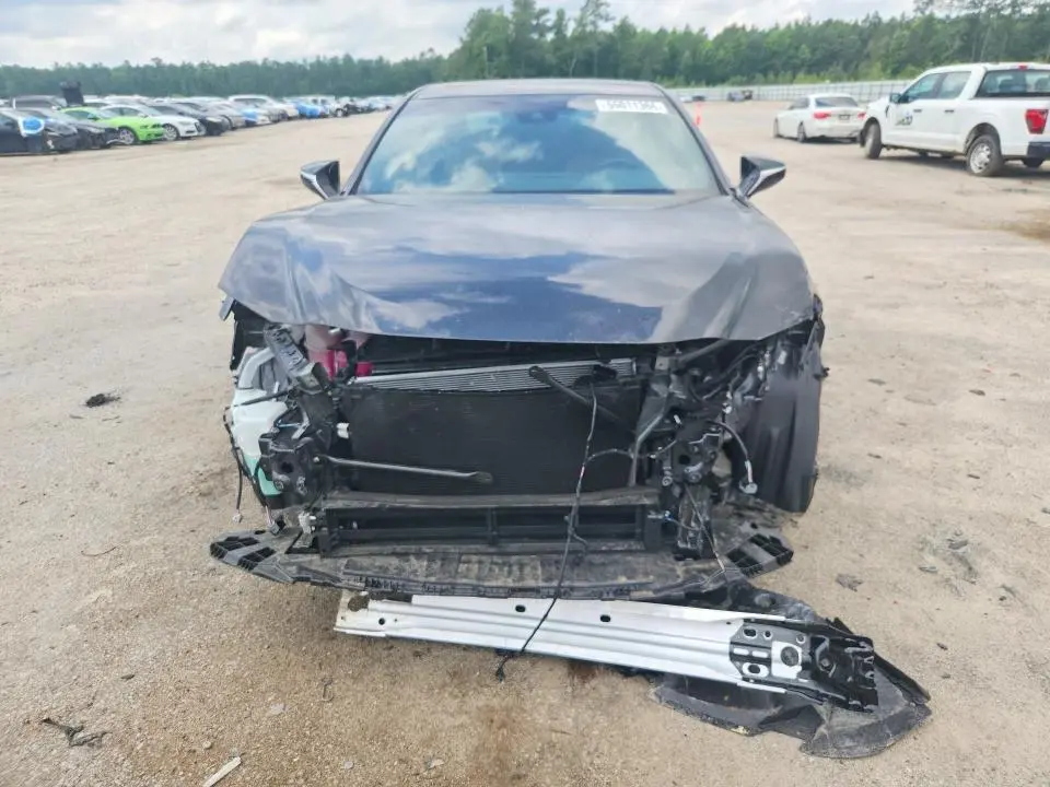 2025 LEXUS ES 300H BASE  