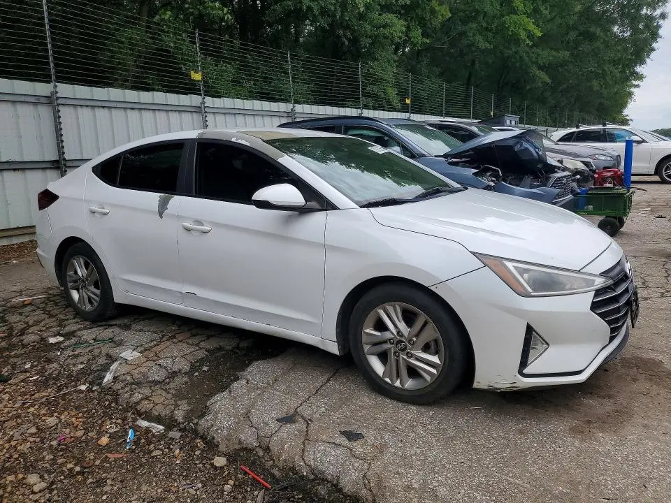 2019 HYUNDAI ELANTRA SEL  