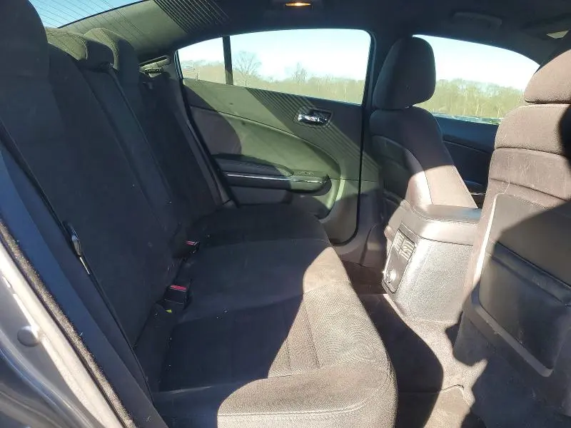 2012 DODGE CHARGER SE  