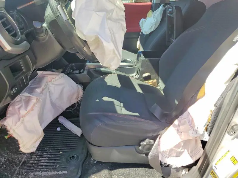 2016 TOYOTA TACOMA SR5 V6  