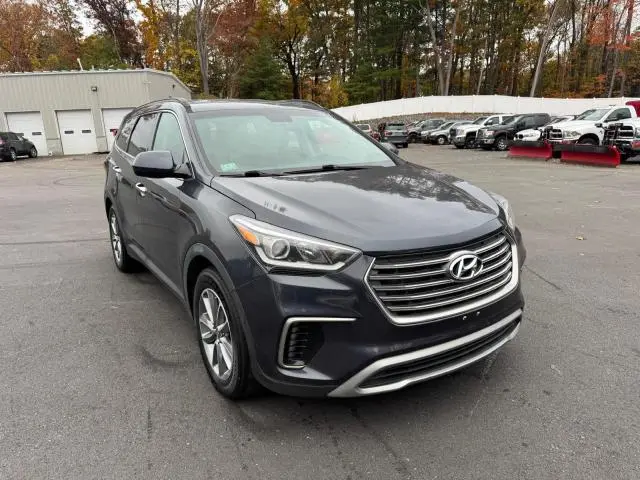 2017 HYUNDAI SANTA FE SE  